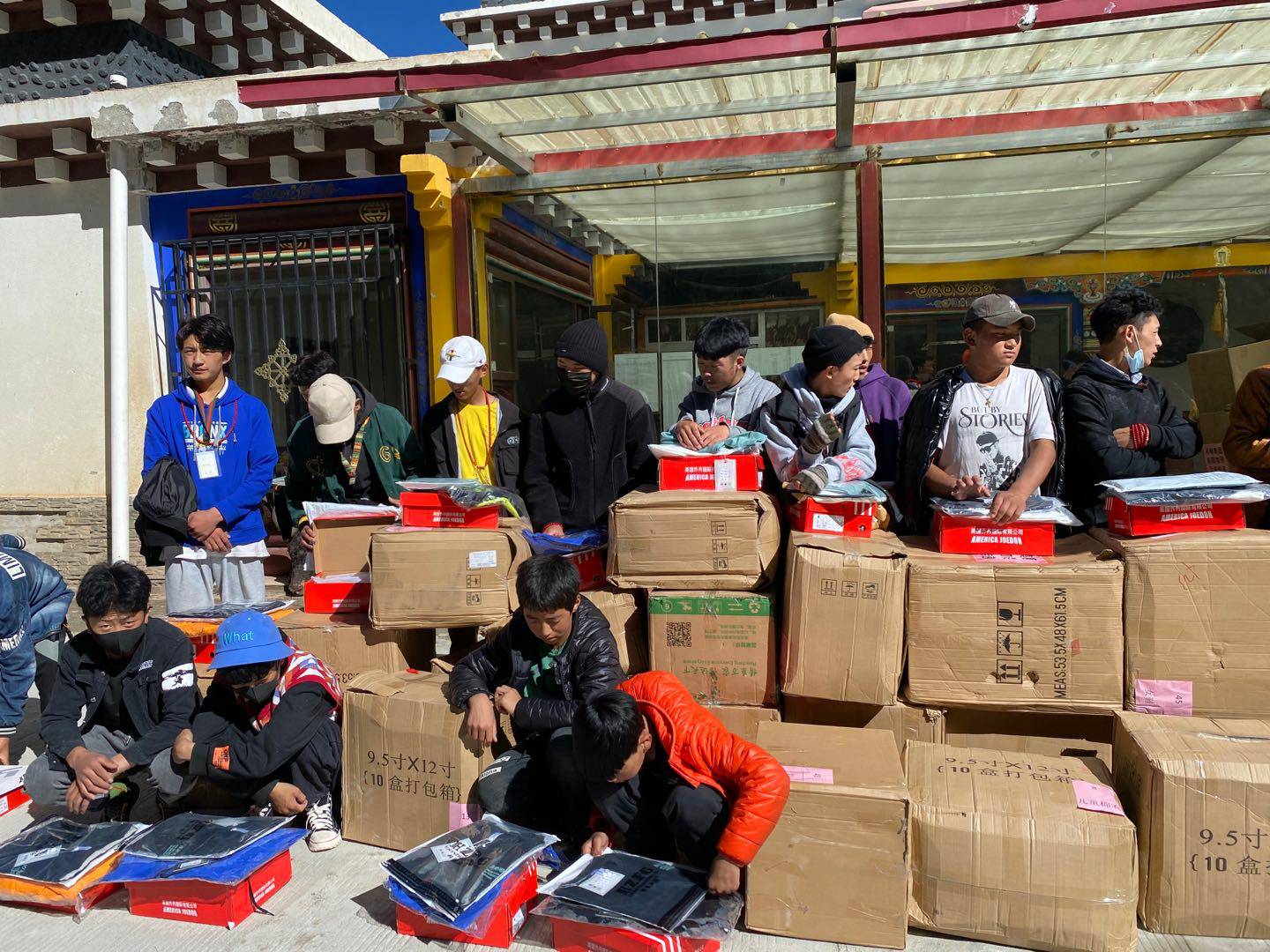 长沙岳浩汽车配件配送有限公司公益回顾丨家国同欢月同圆 温暖满载甘孜州(图7)